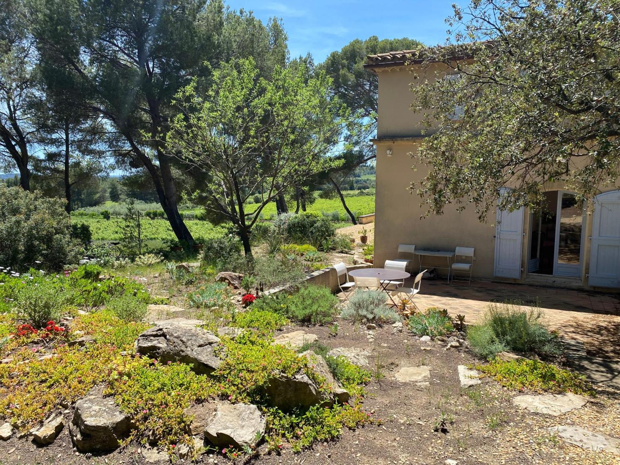 Bed and Breakfast Domaine De Fondouce Villeveyrac Экстерьер фото